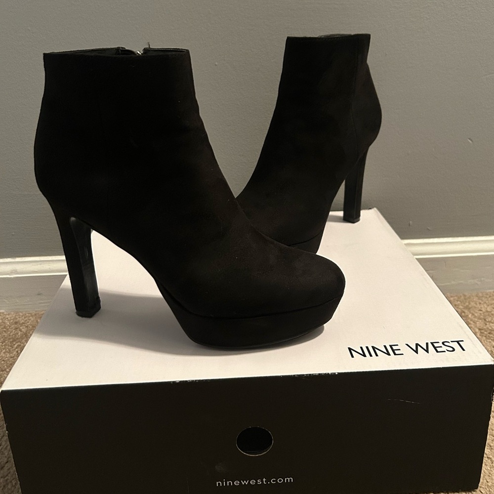 Nine West GlowUp2 Black Heeled Boots